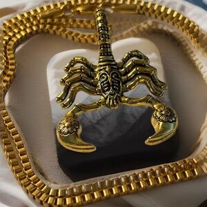 Men’s Fasthion Necklace Scorpion Pendant